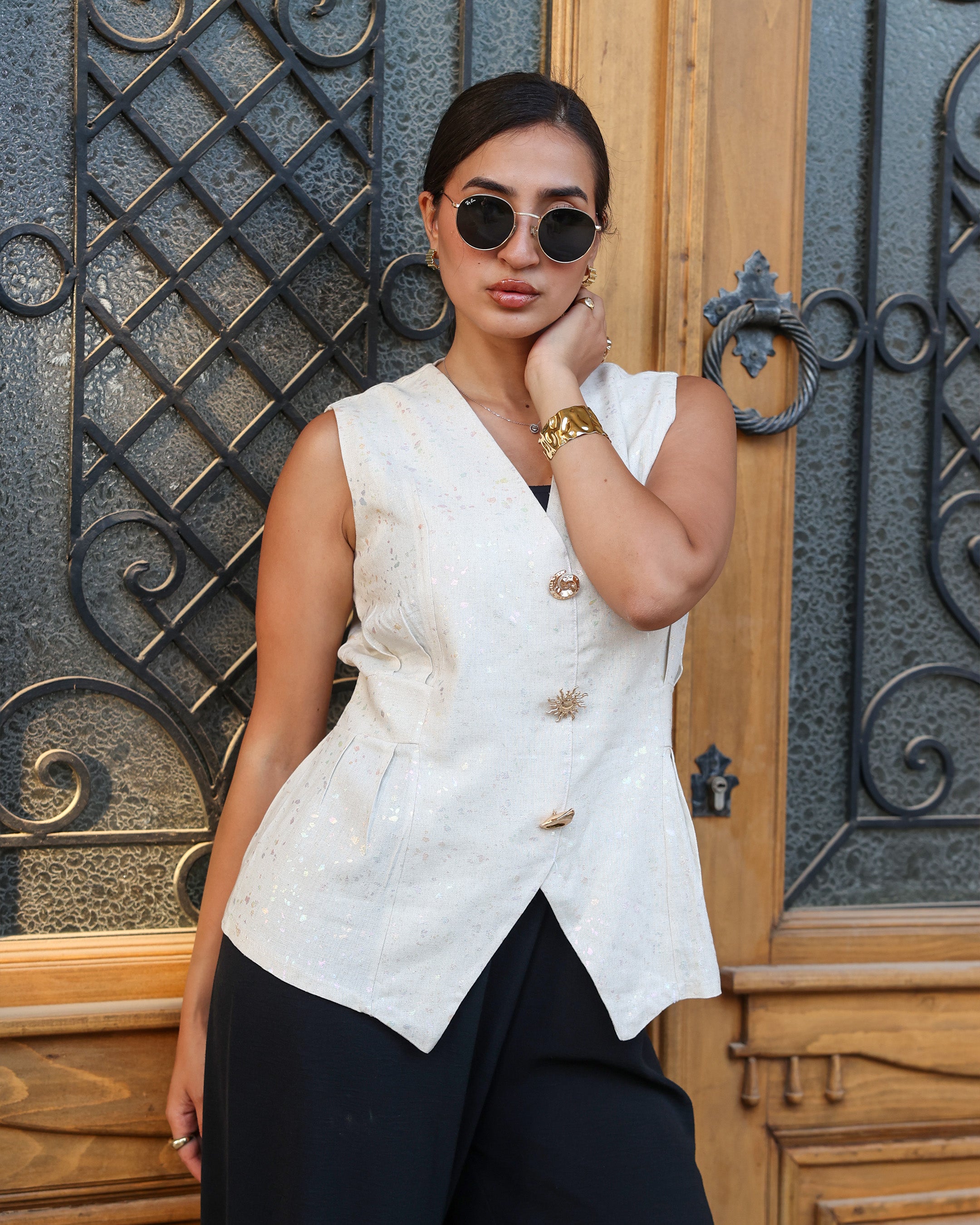 Marble vest